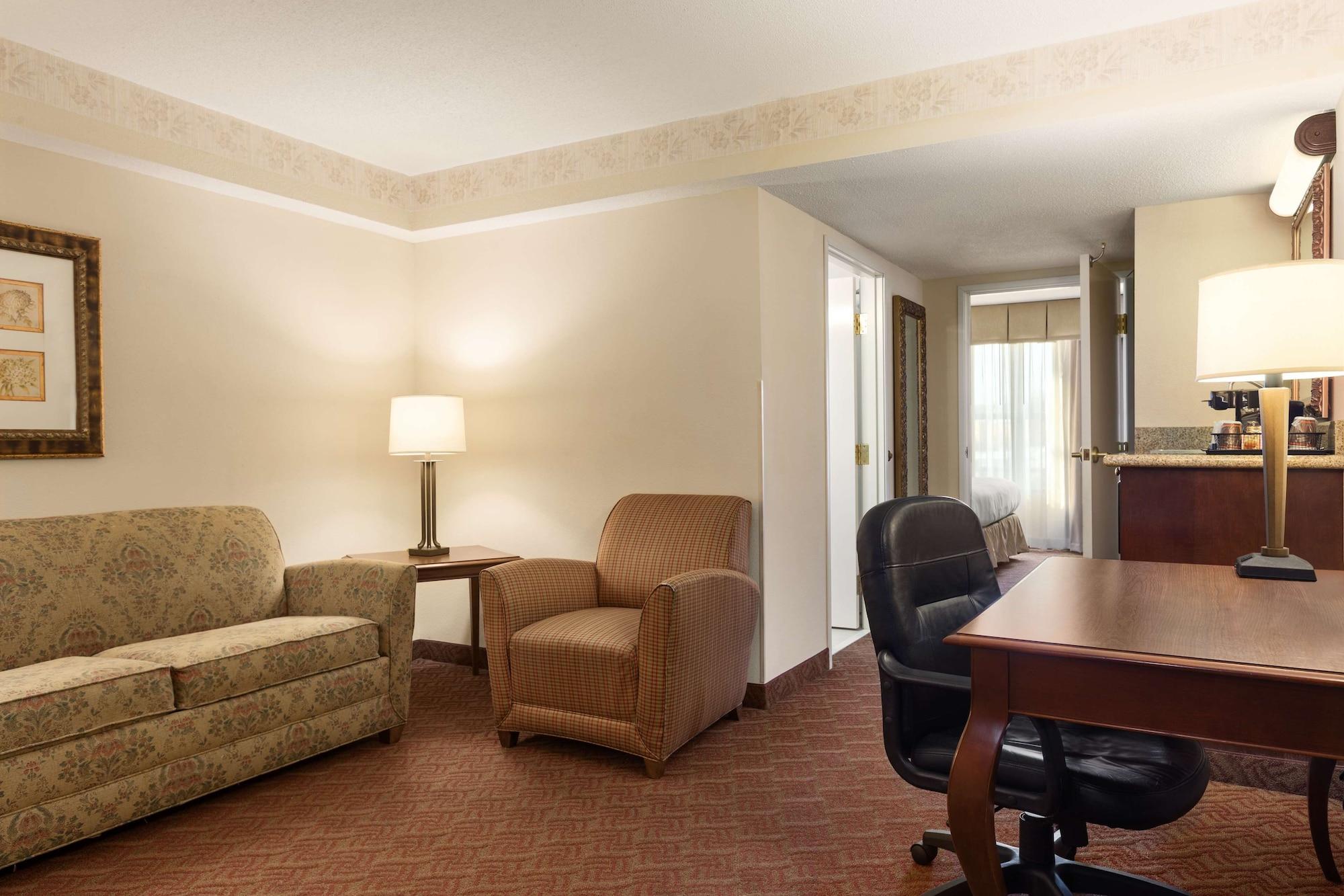 Spark By Hilton Woodbridge Esterno foto