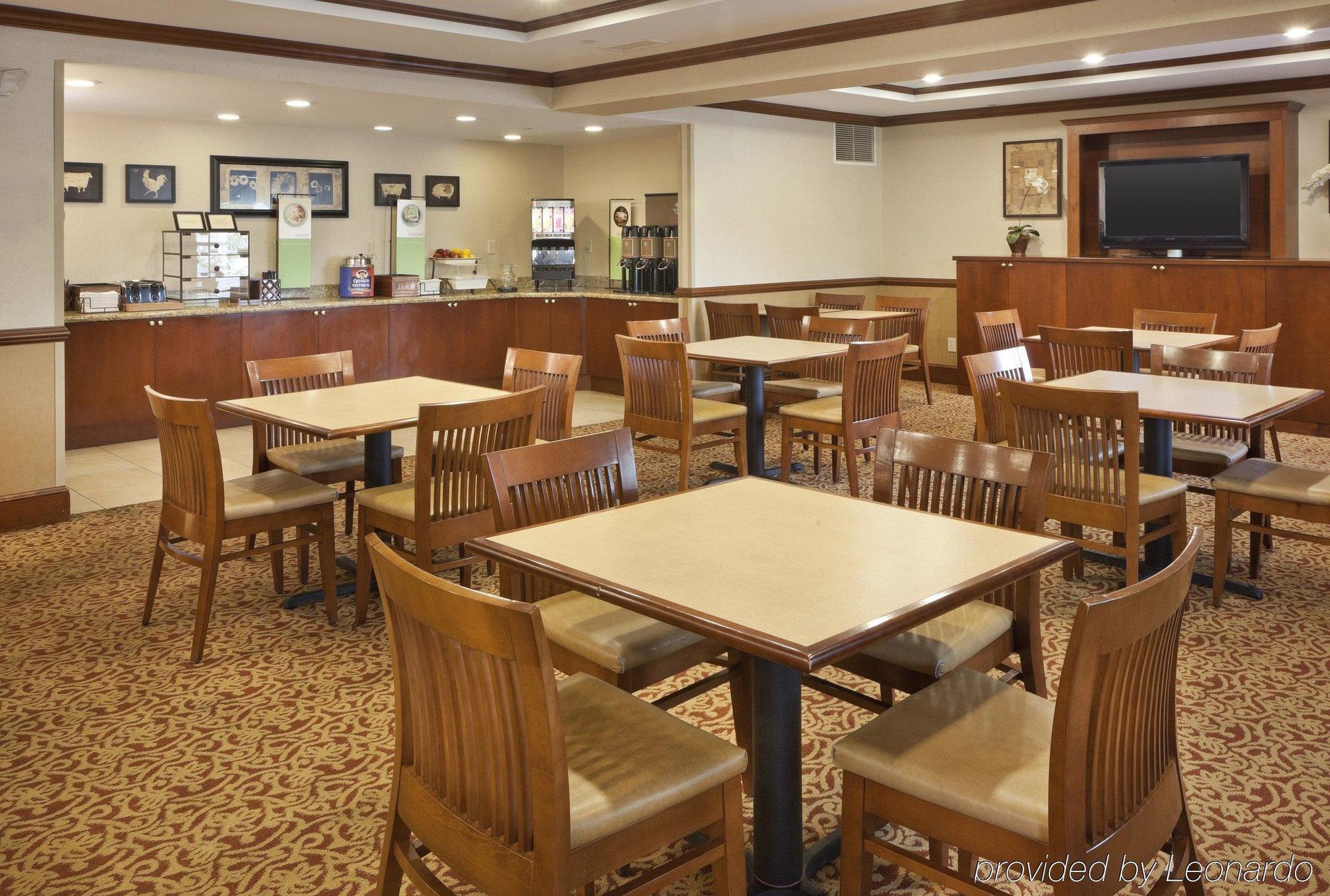 Spark By Hilton Woodbridge Ristorante foto