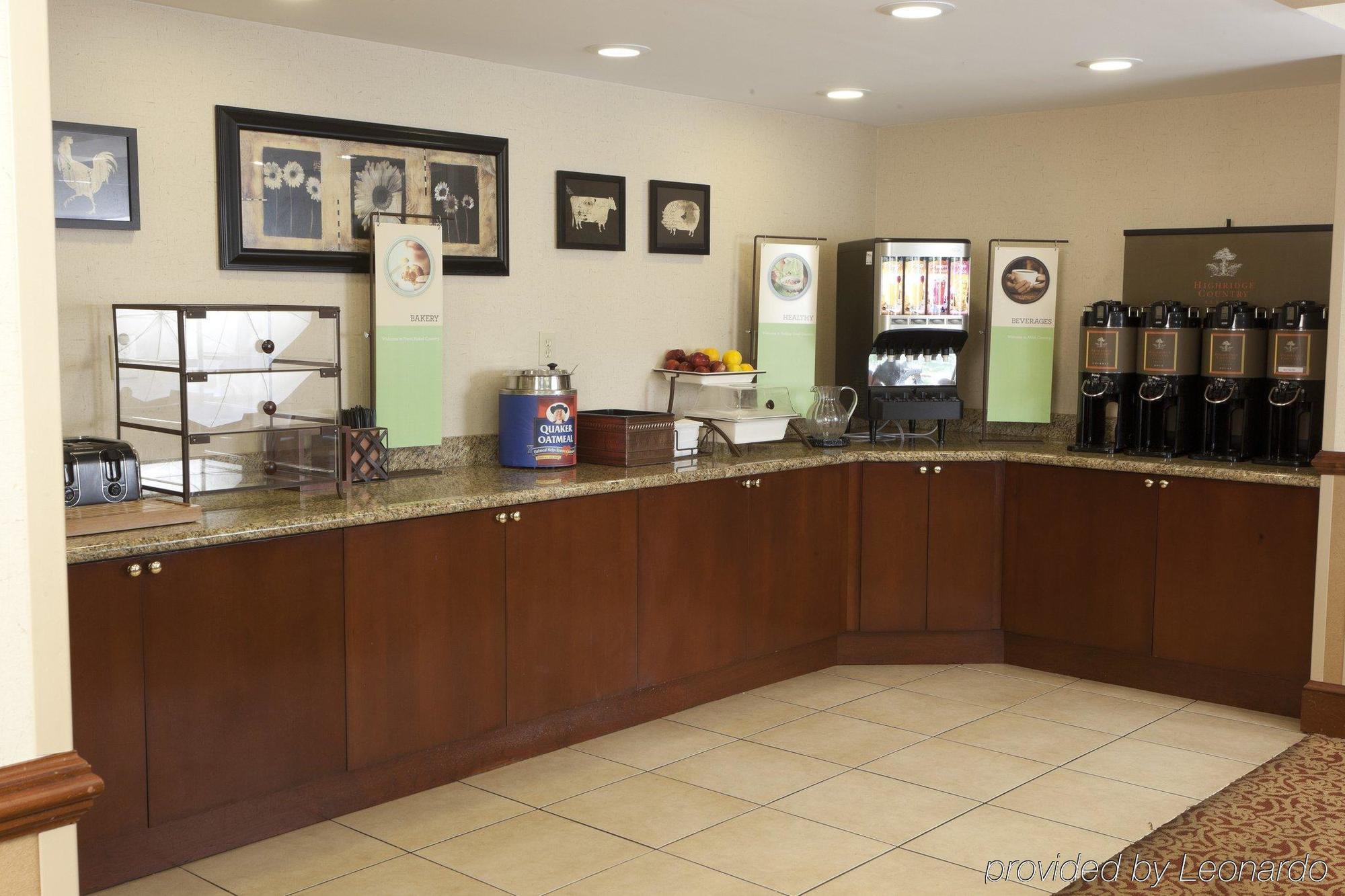 Spark By Hilton Woodbridge Ristorante foto