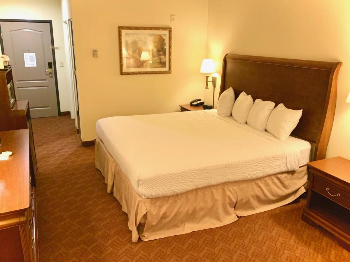 Spark By Hilton Woodbridge Esterno foto